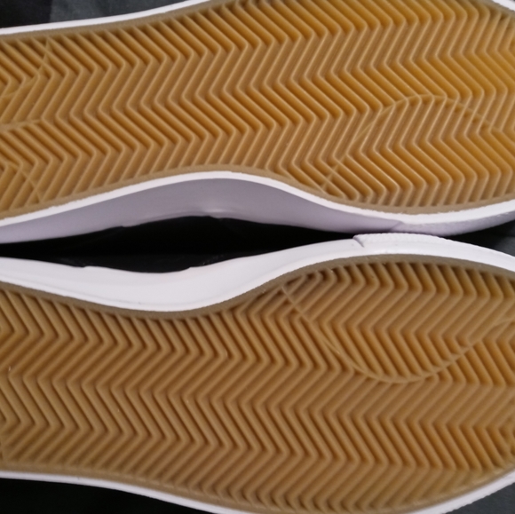 Nike Zoom. Brand New. Size 7 - Picture 3 of 3